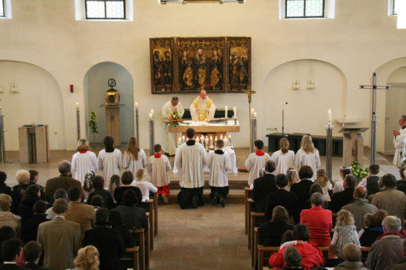 Katholische Kirche St. Johannis in Freiberg, Gottesdienst